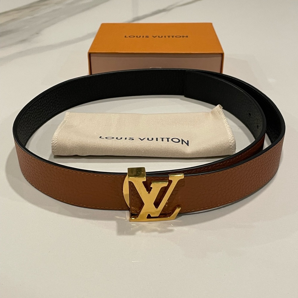 Louis Vuitton LV initials 30MM reversible belt